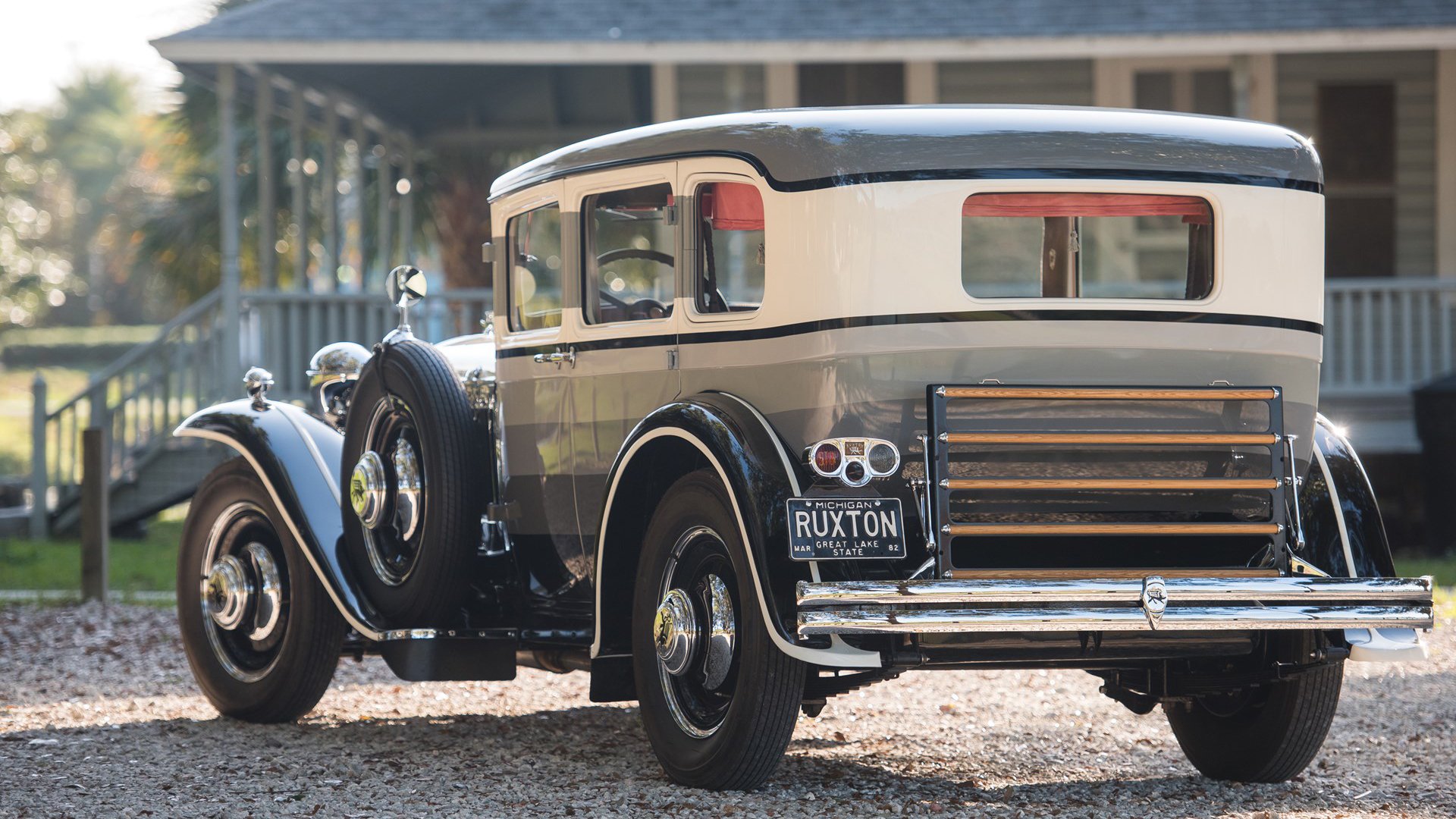 开云体育官网上-外线防守是否应根据进攻节奏制定策略,篮球外线防守