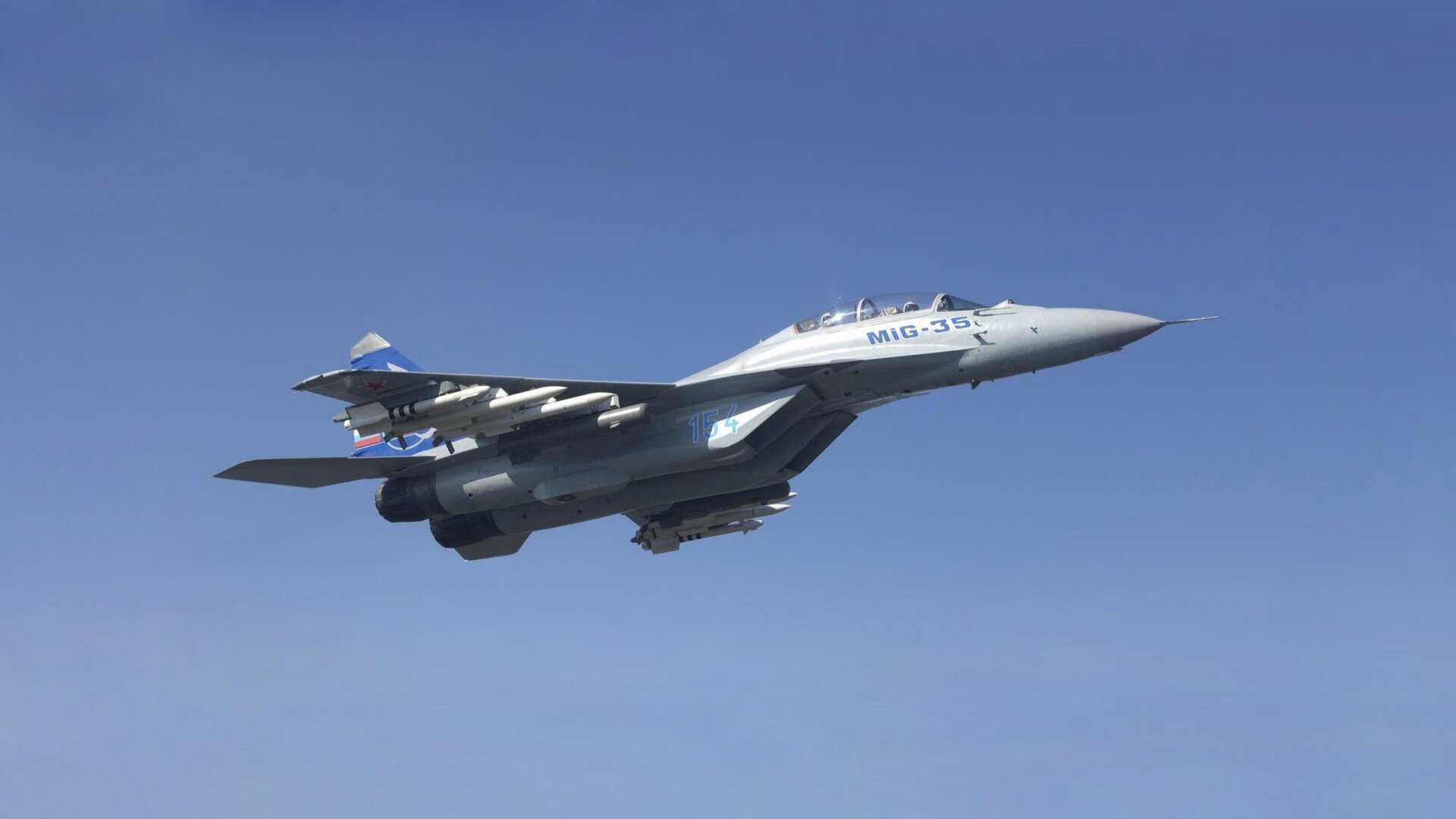 开云体育app下载-麦基翁蝉联仰泳三项冠军，麦基翁拿了几块金牌